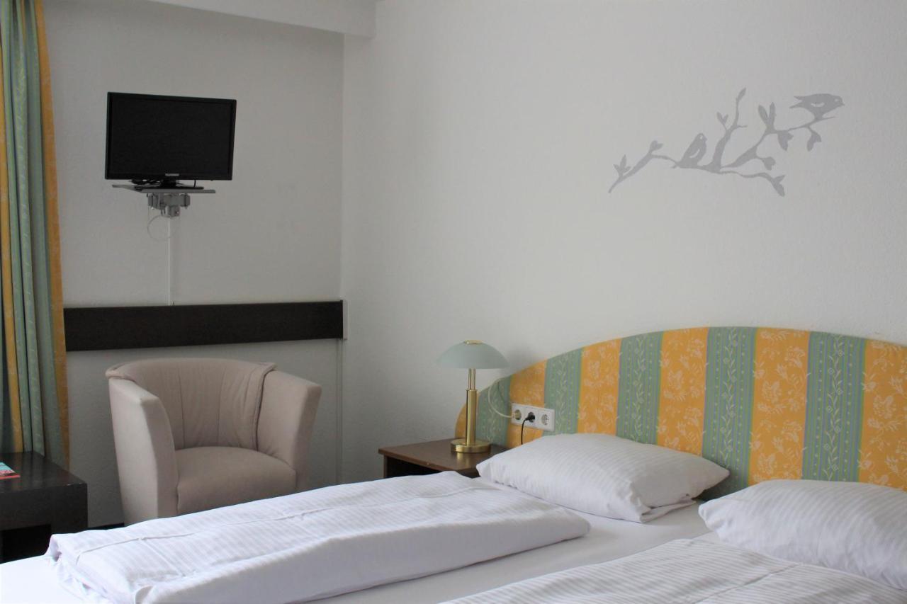 Hotel Ulmer Spatz Esterno foto