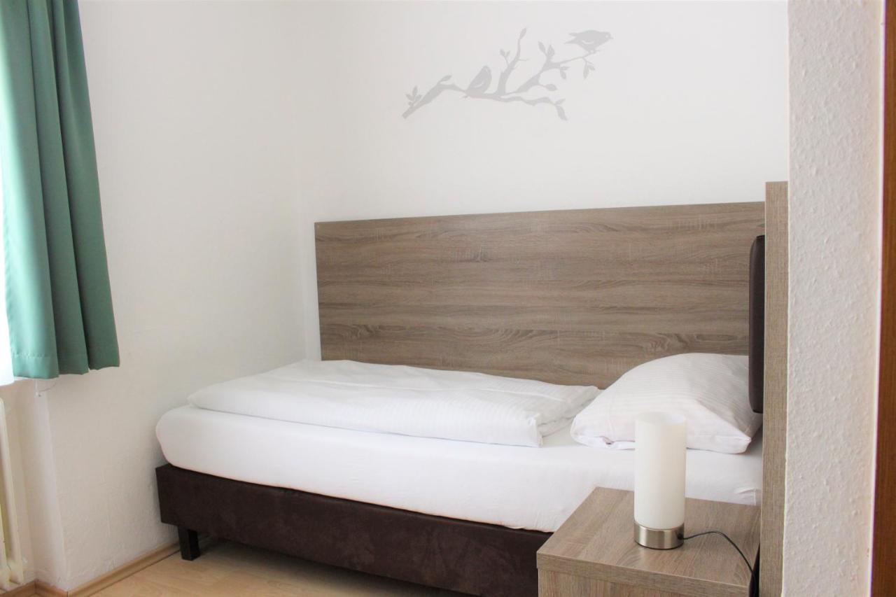 Hotel Ulmer Spatz Esterno foto